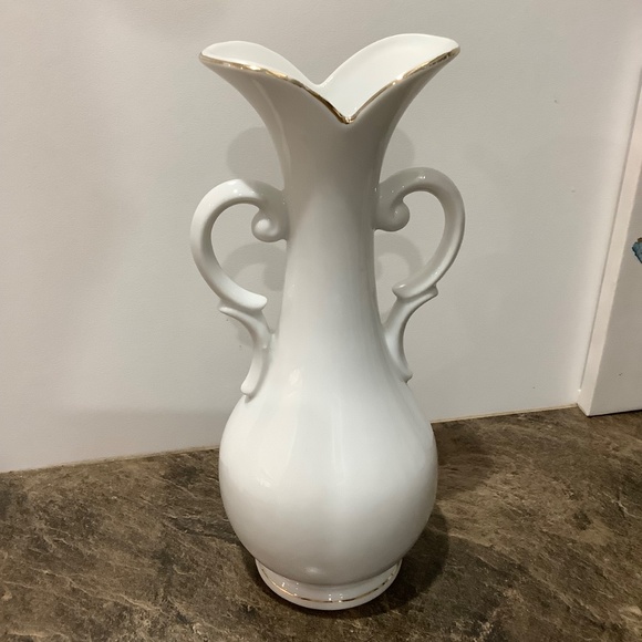 Vintage Holly Hobbie Vase 8 3/4” tall - Picture 5 of 10